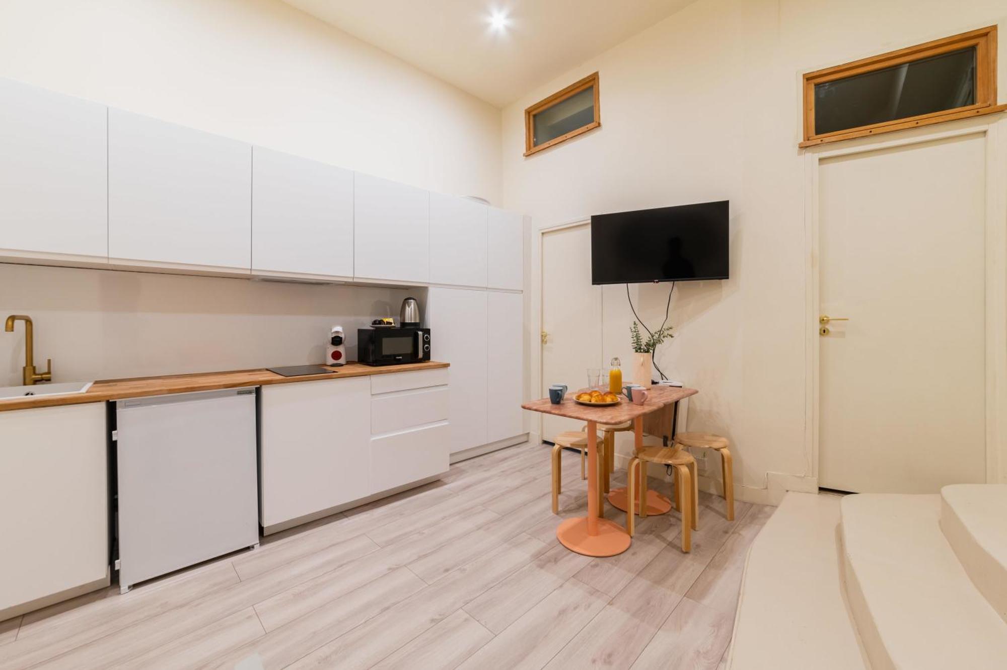 Charmant Appartement Moderne Haut Marais - 4P - Flat-Guest Париж Екстериор снимка