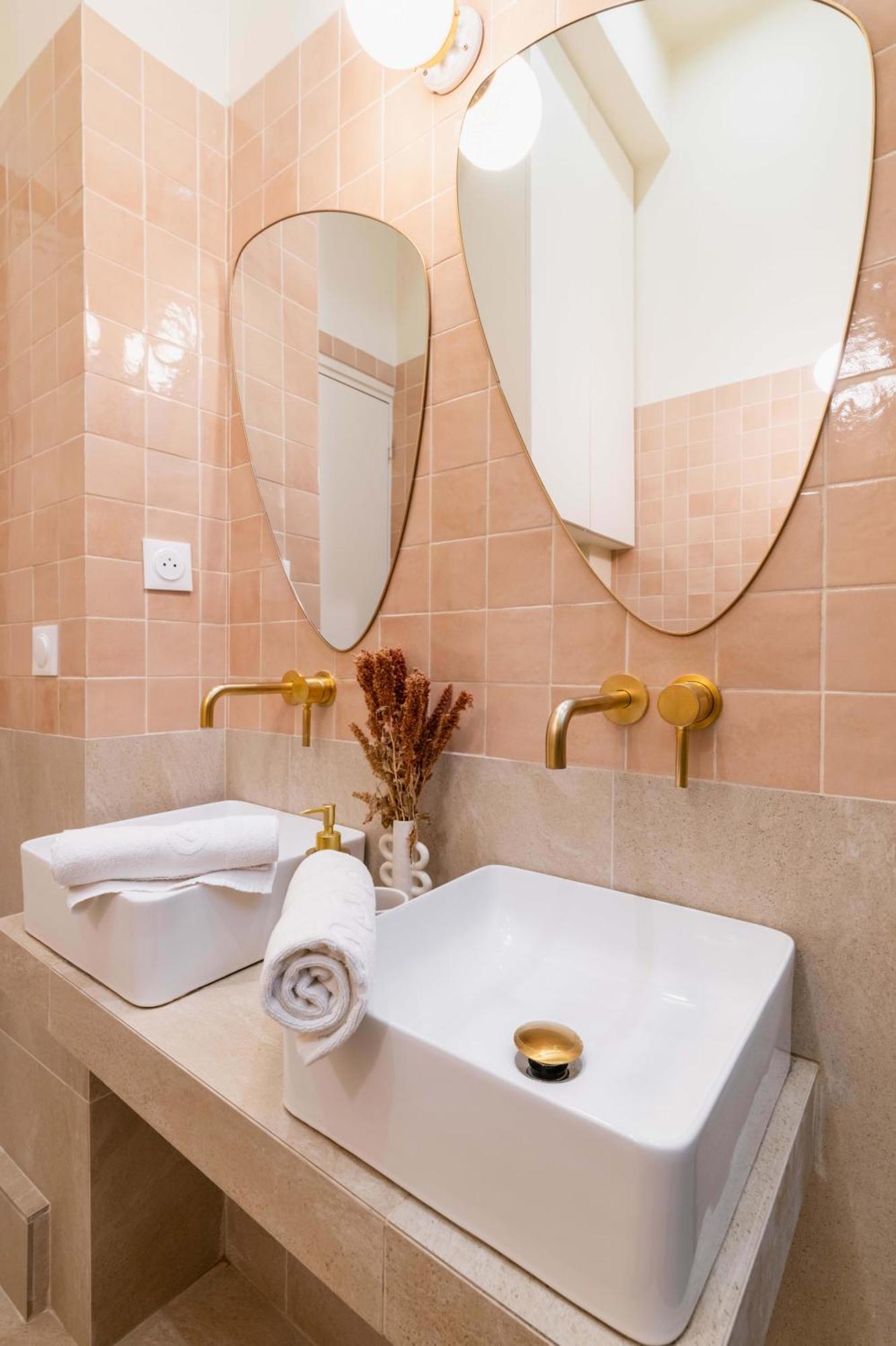 Charmant Appartement Moderne Haut Marais - 4P - Flat-Guest Париж Екстериор снимка