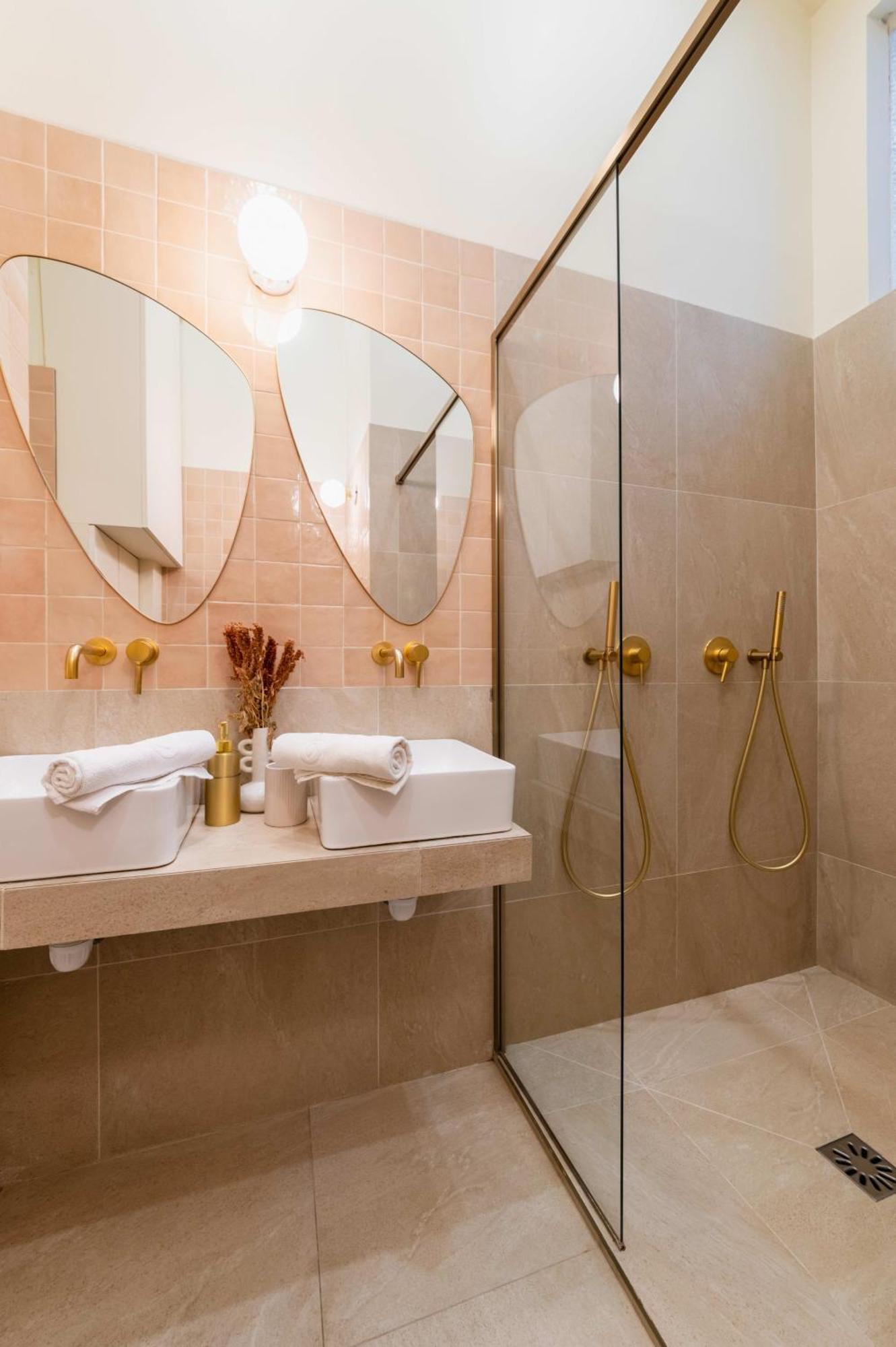Charmant Appartement Moderne Haut Marais - 4P - Flat-Guest Париж Екстериор снимка