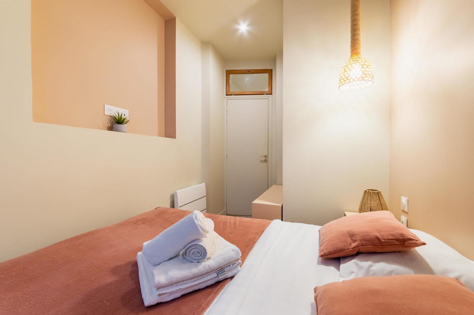Charmant Appartement Moderne Haut Marais - 4P - Flat-Guest Париж Екстериор снимка